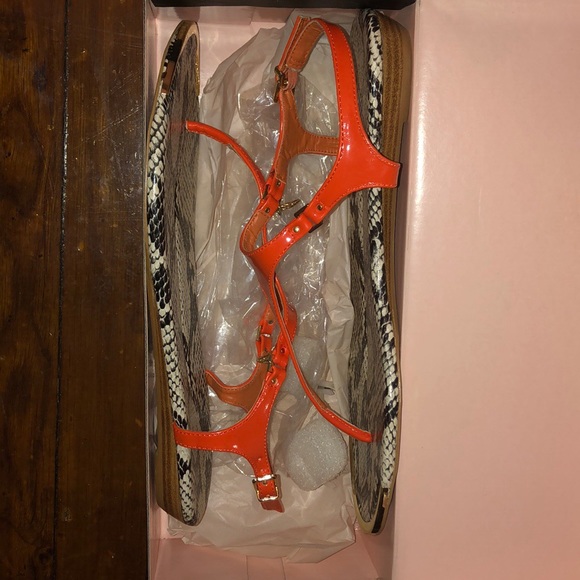 Victoria Secret Sandal - Picture 3 of 4